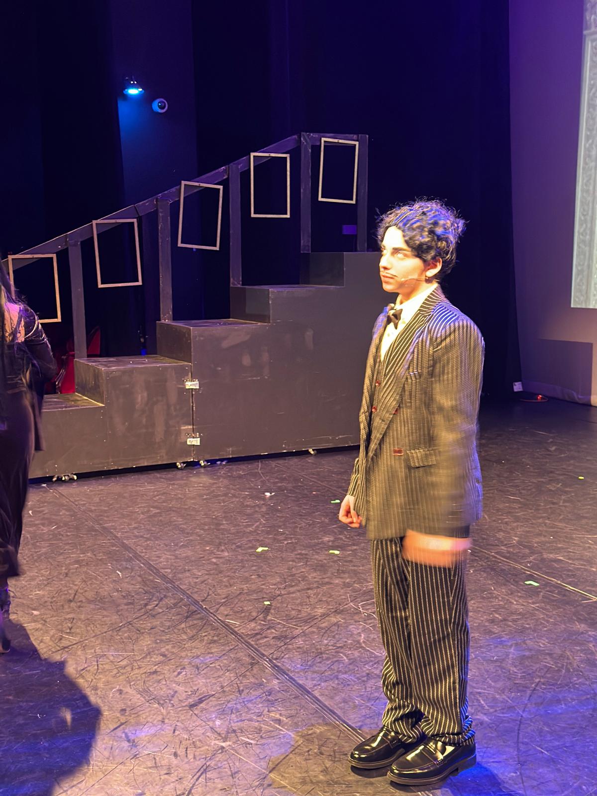 costume-addams 5