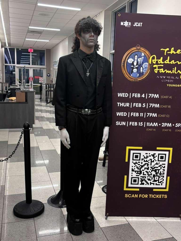 costume-addams 10